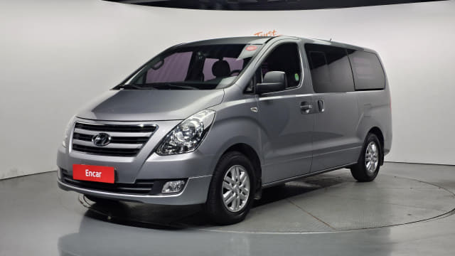 2018 HYUNDAI Grand Starex