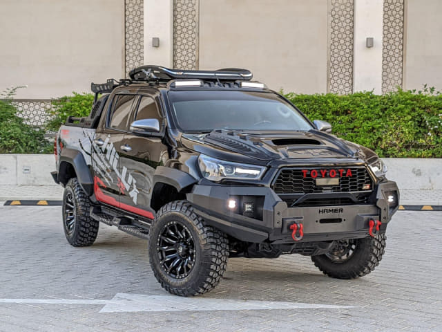 2020 TOYOTA Hilux