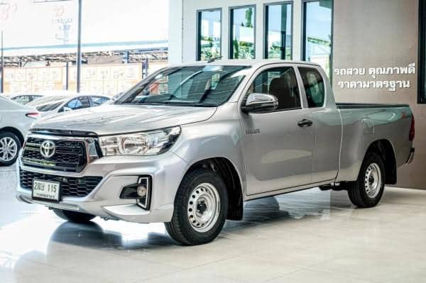 2019 TOYOTA Hilux