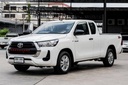 2020 TOYOTA Hilux