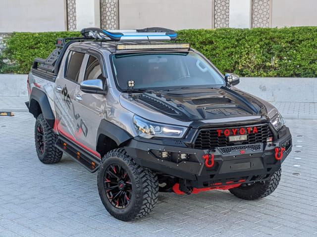 2017 TOYOTA Hilux