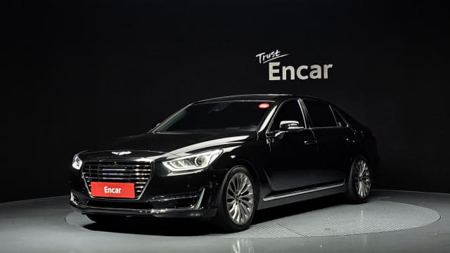 2018 Genesis EQ900