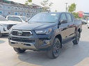 2025 TOYOTA Hilux