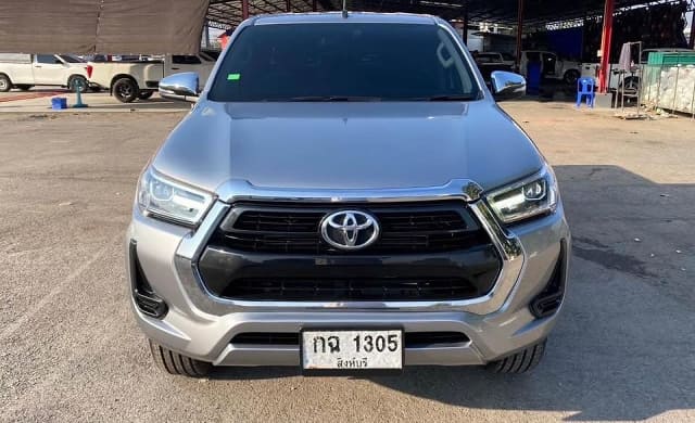 2022 TOYOTA Hilux