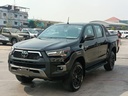 2025 TOYOTA Hilux