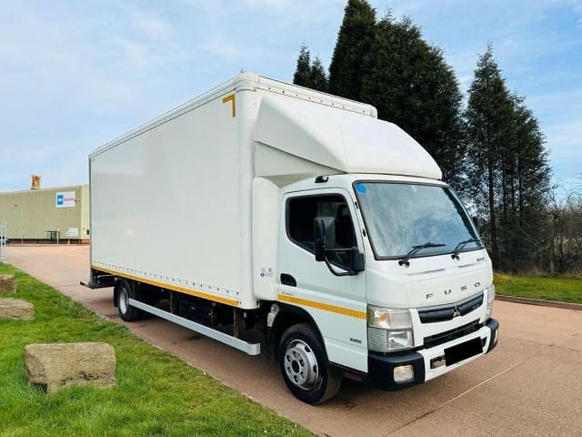 2017 MITSUBISHI Canter