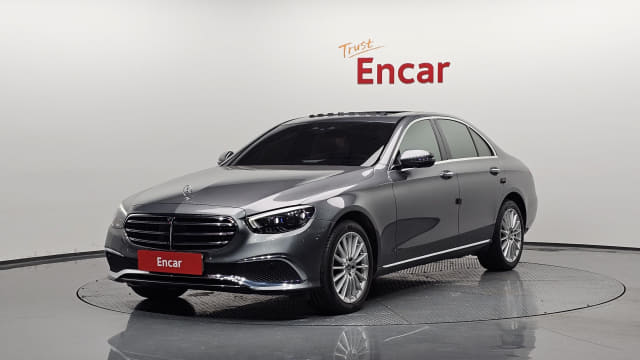 2022 MERCEDES-BENZ E-Class