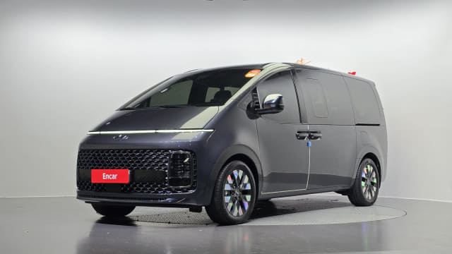 2022 HYUNDAI Staria