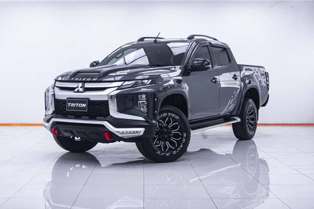 2020 MITSUBISHI Triton