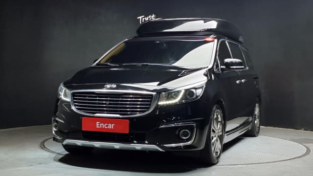 2017 KIA Carnival