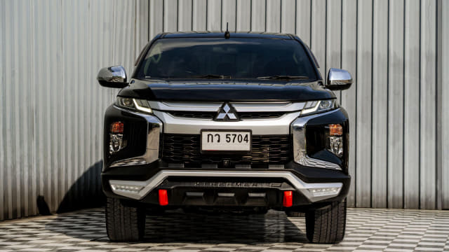 2019 MITSUBISHI Triton