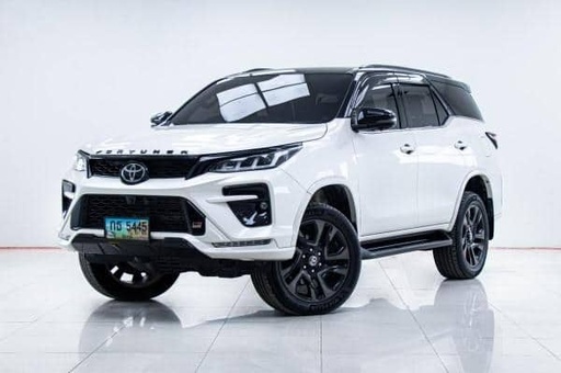 2022 TOYOTA Fortuner