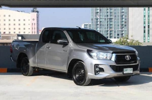 2019 TOYOTA Hilux