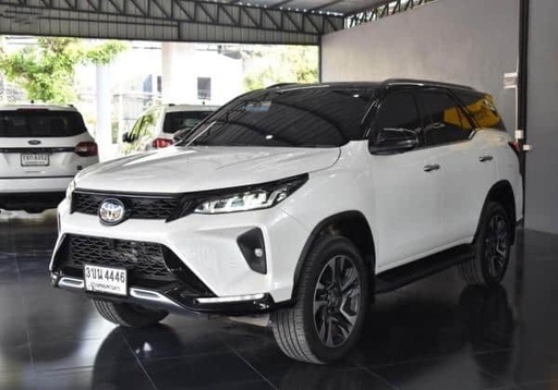 2022 TOYOTA Fortuner