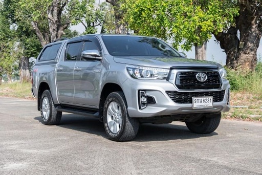 2020 TOYOTA Hilux