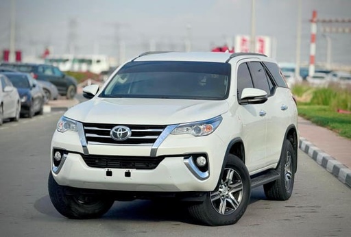 2019 TOYOTA Fortuner