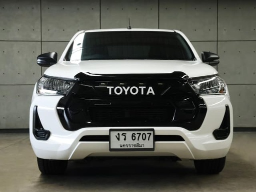 2023 TOYOTA Hilux