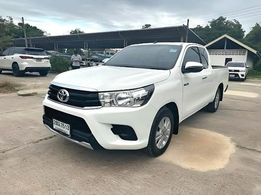 2019 TOYOTA Hilux