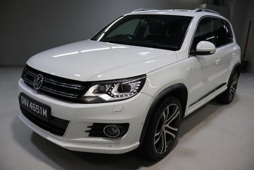 2016 VOLKSWAGEN Tiguan