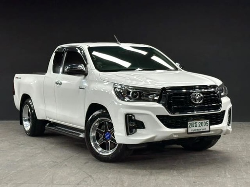 2018 TOYOTA Hilux
