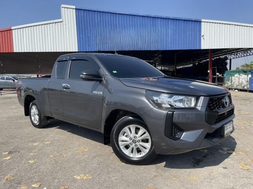 2024 TOYOTA Hilux