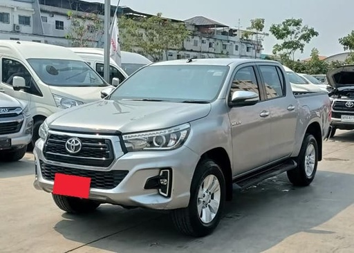2019 TOYOTA Hilux