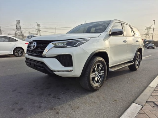 2022 TOYOTA Fortuner