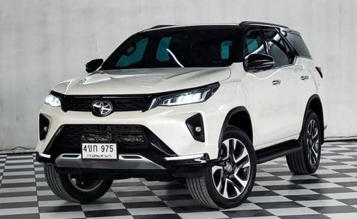 2021 TOYOTA Fortuner