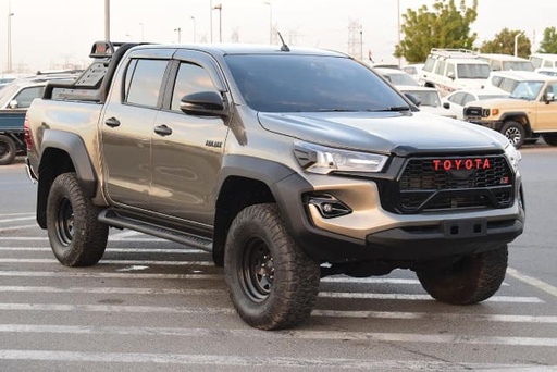 2020 TOYOTA Hilux
