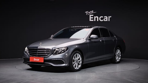 2017 MERCEDES-BENZ E-Class