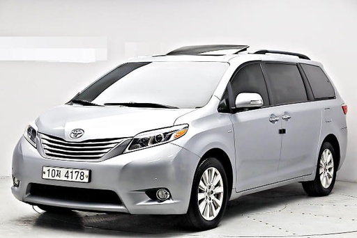2017 TOYOTA Sienna