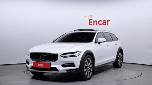 2023 VOLVO V90