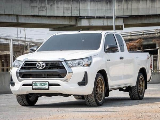 2022 TOYOTA Hilux