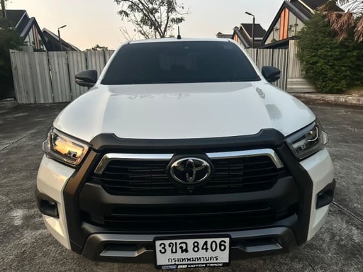 2022 TOYOTA Hilux