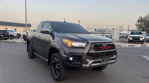 2021 TOYOTA Hilux