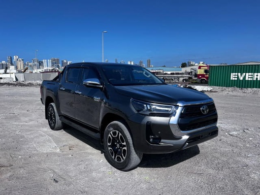 2022 TOYOTA Hilux, 