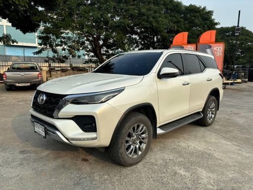 2020 TOYOTA Fortuner, 