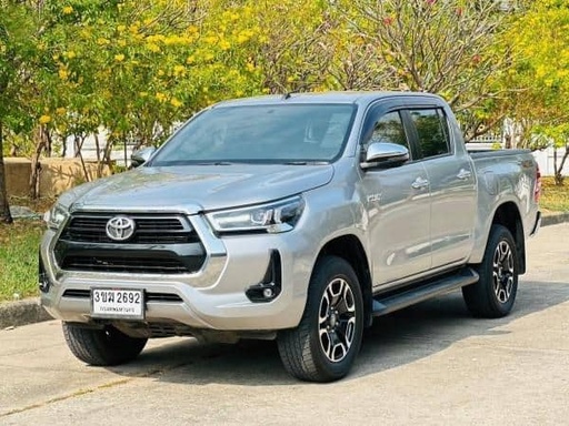 2022 TOYOTA Hilux