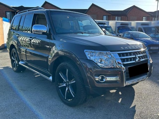 2017 MITSUBISHI Shogun
