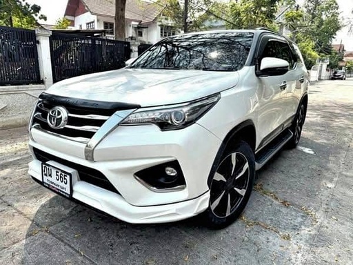 2018 TOYOTA Fortuner