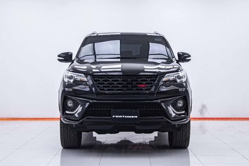 2017 TOYOTA Fortuner