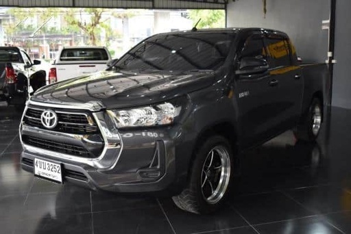 2021 TOYOTA Hilux