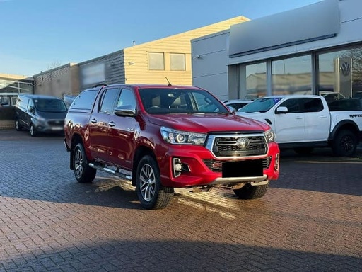 2018 TOYOTA Hilux