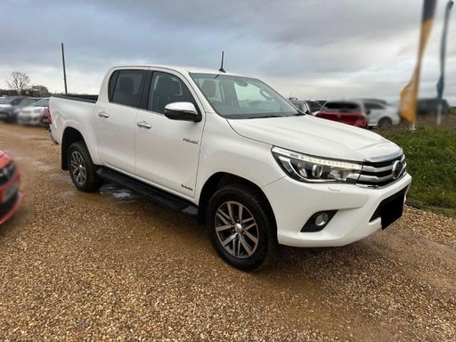 2018 TOYOTA Hilux