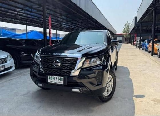 2021 NISSAN Navara