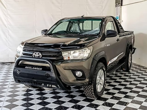 2019 TOYOTA Hilux