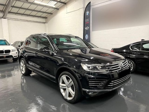 2016 VOLKSWAGEN Touareg