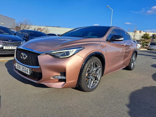 2017 Infiniti Q30