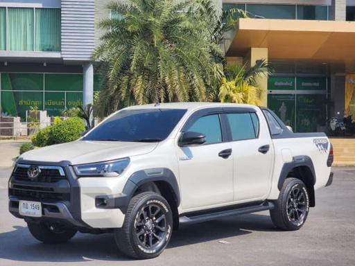 2021 TOYOTA Hilux