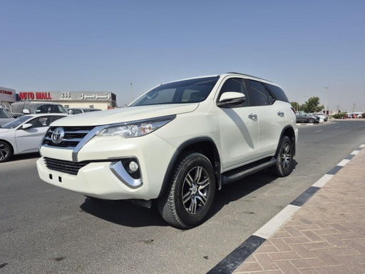 2019 TOYOTA Fortuner